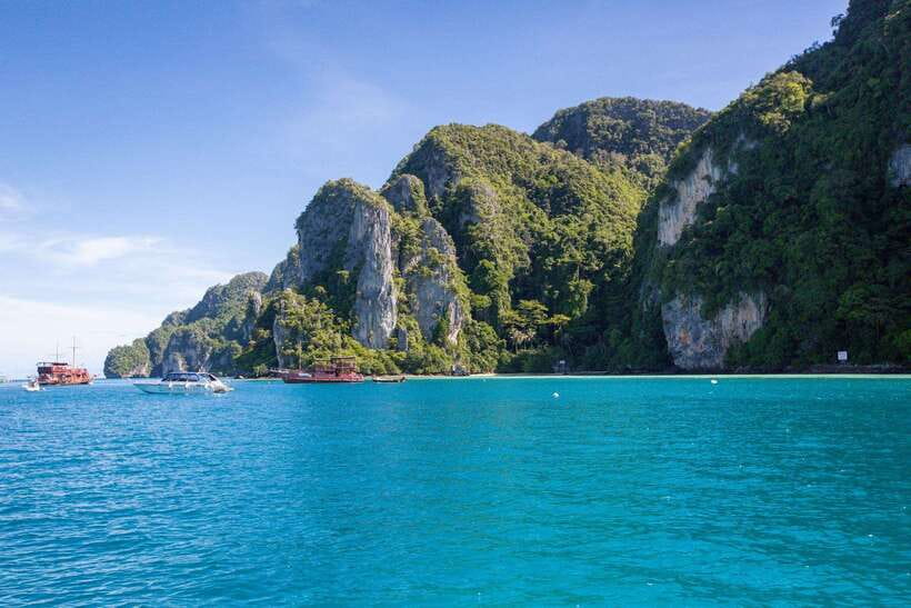 Phi Phi Half Day or Full Day by Longtail to Maya and Bamboo - Boat Comfort, Crowd Levels, and When You Might Feel Rushed