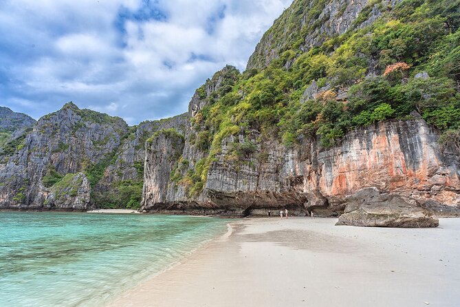 Phi Phi Islands and Khai Islands Snorkeling Tour By Speedboat From Phuket - Ton Sai Beach Lunch: Where the Day Feels Like a Proper Break
