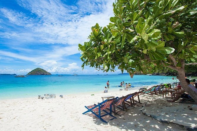 Phi Phi Islands Exclusive Tour by Speedboat from Koh Yao Yai - Stop 1: Maya Bay, Photos Plus a Beach Break