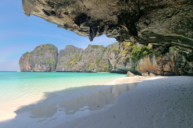 Phi Phi Islands Exclusive Tour by Speedboat from Koh Yao Yai - Stop 4: Pileh Bay, Lunchbox Views That Actually Feel Like a Break