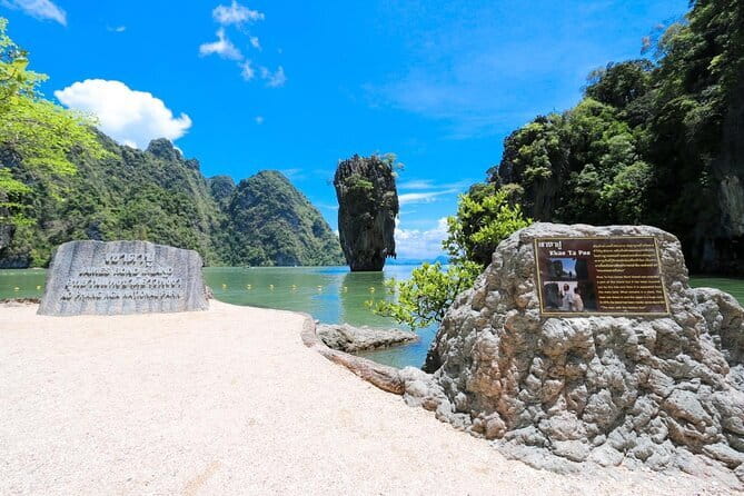 Phi Phi Islands Speedboat Tour: Khai & Maya - Monkey Beach: a small bay, and the tide decides everything
