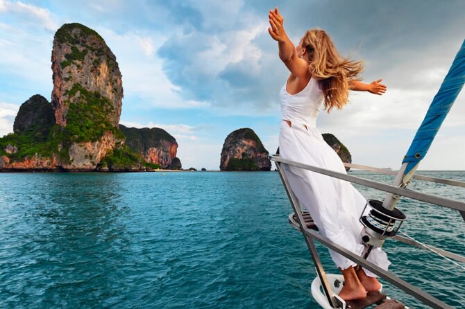 Phi Phi Islands Tour by Luxury Big Boat from Phuket - Monkey Beach and Tonsai Bay on Phi Phi Don