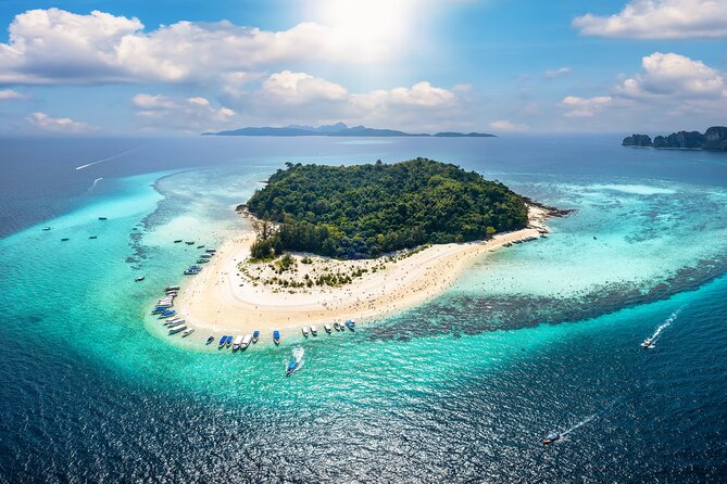 Phi Phi + James Bond islands Full day - Combo - James Bond Island: film-famous limestone, no extra effort needed
