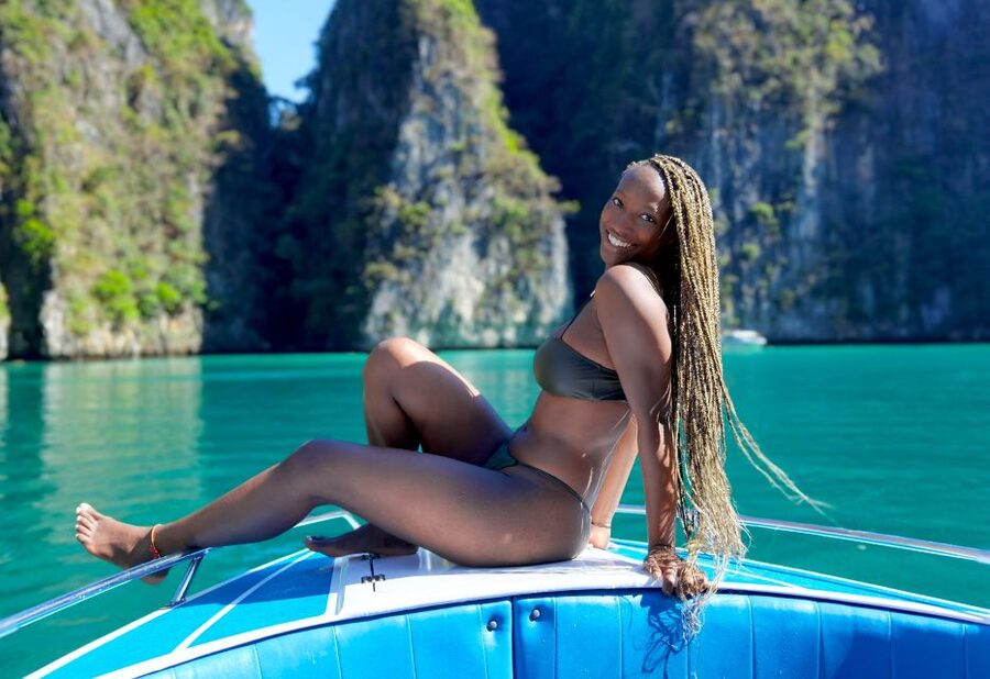 Phi Phi: Maya Bay, Bamboo Island & Plankton Full-Day Tour - Snorkeling circuit: when the guide turns a stop into a memory