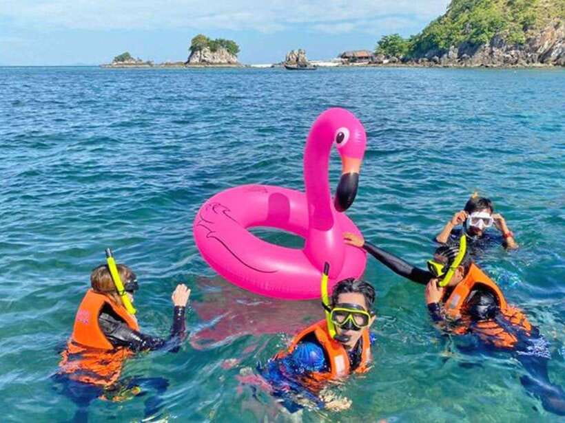 Phuket: 3 Khai Islands Snorkeling Tour - Stop 2: Khai Nui snorkeling, coral-and-fish style