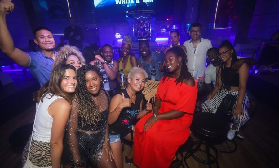 Phuket: Bar Crawl Tour - Your party guide: how they turn strangers into a group