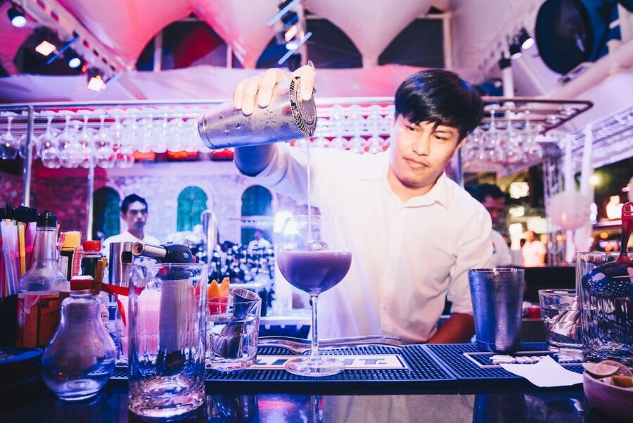 Phuket: Bar Crawl Tour - Who this bar crawl fits best in Phuket