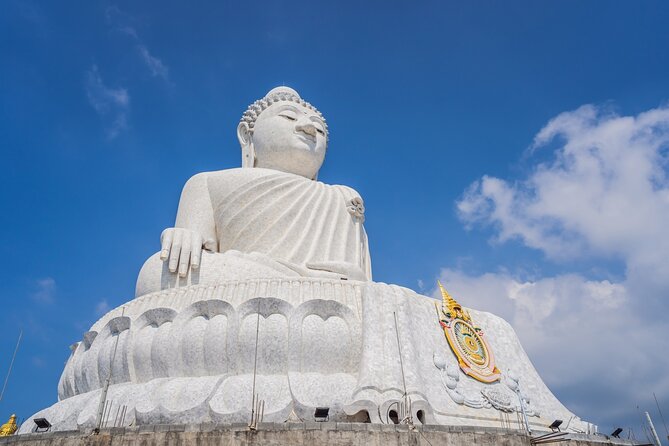 Phuket City Half-Day Guided Tour with Lunch and Pick-up - Pun Te Phuket Food Center: lunch that saves you time and guesswork