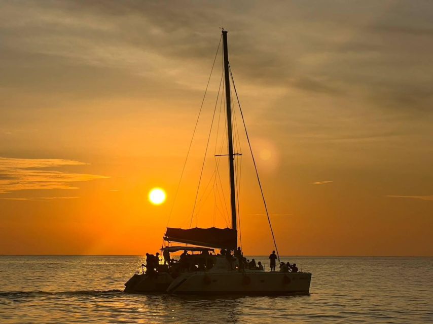 Phuket: Coral Island & Sunset Dinner by Sailing Catamaran - Key things that make this Phuket catamaran day work