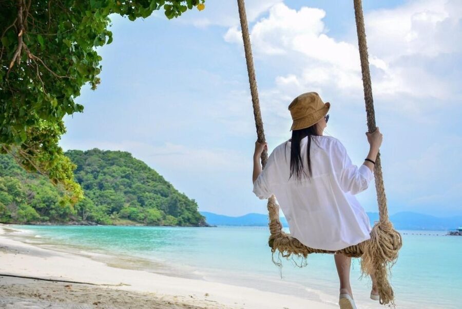 Phuket: Coral Island & Sunset Dinner by Sailing Catamaran - FAQ