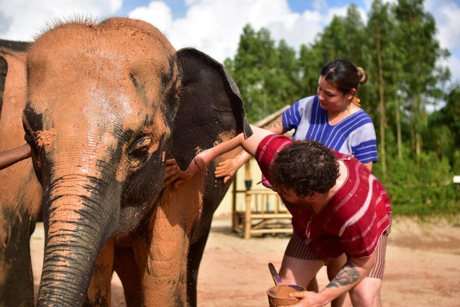 Phuket: Elephant Experience with Lunch or Dinner and Pickup - Tie-Dye Handkerchief Craft: The Souvenir That Actually Feels Local