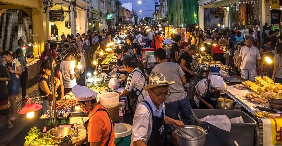 Phuket: Fully Customized Night Market Tour - Your 5-hour route: Jatujak first, then Lad Yai (often Sunday)