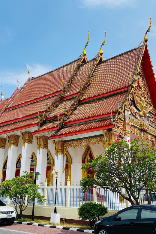 Phuket: Guided Tour of Phuket City with Hotel Transfers - Guide factor: why Fa, Sugar, Helen, and Kim show up in so many good stories