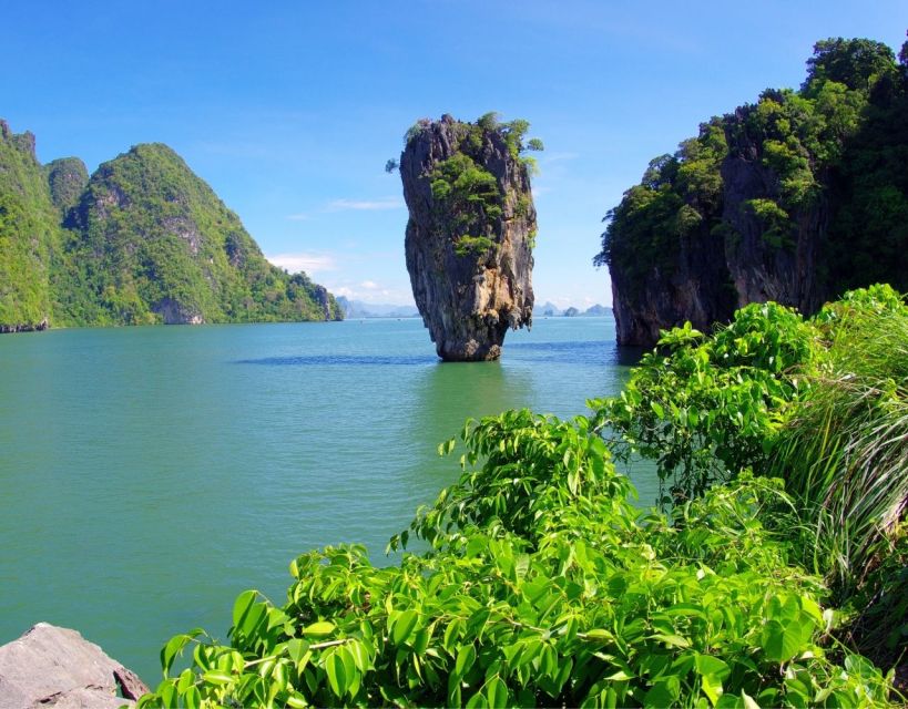 Phuket: James Bond Island Longtail Boat and Sea Canoe Tour - Wat Suwan Khuha Monkey Cave: temple first, then the water show