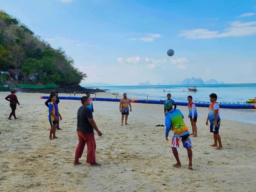 Phuket: James Bond Island Sea Canoe with lunch by Big Boat - Lunch on board: what you’re really paying for