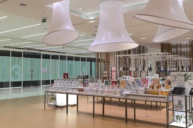 Phuket Local Shopping Factory - Stop 1: Herb and Health Gallery Phuket for Thai herbal skincare and gifts