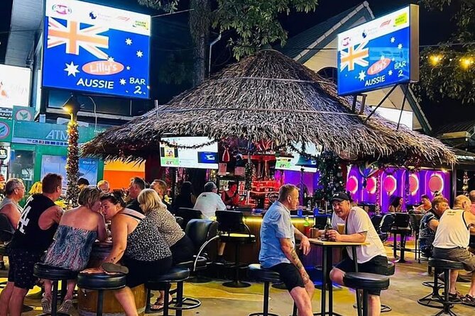 Phuket Nightlife Tour, Free Entry Bar and Club Crawl - New York Live Music Bar: Band Energy and a More Straight-Forward Party Mood