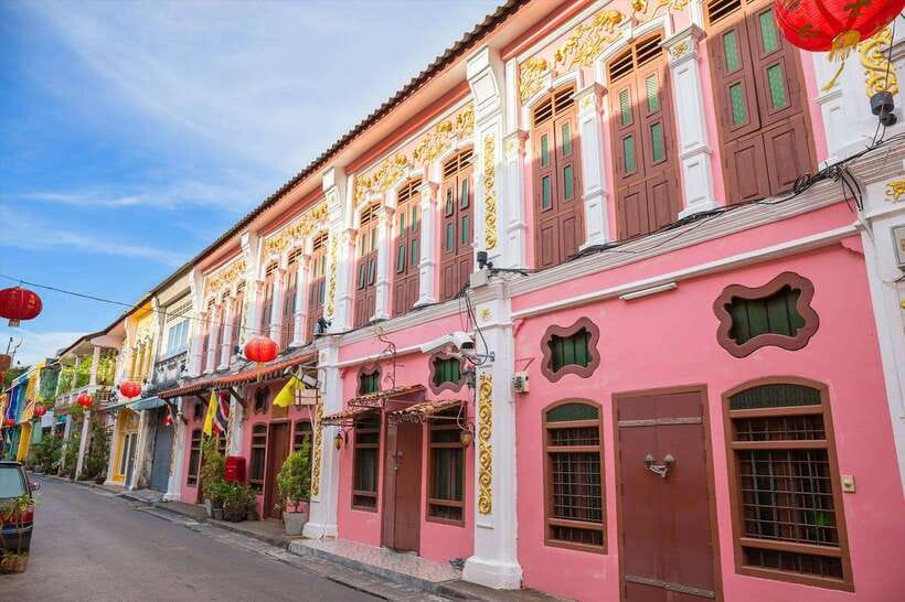 Phuket: Old Town Half-Day Sightseeing with Local Guide - Wat Chalong Temple: Where the Tour Actually Slows Down