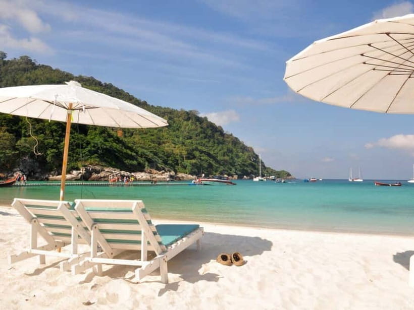 Phuket: Racha and Banana Beach by Speedboat with Lunch - Crowds, free time, and choosing your best moments