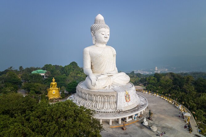 Phuket: Wat Chalong, Karon Viewpoint and old Town Guided Tour - Wat Chalong: the temple stop where the meaning actually lands