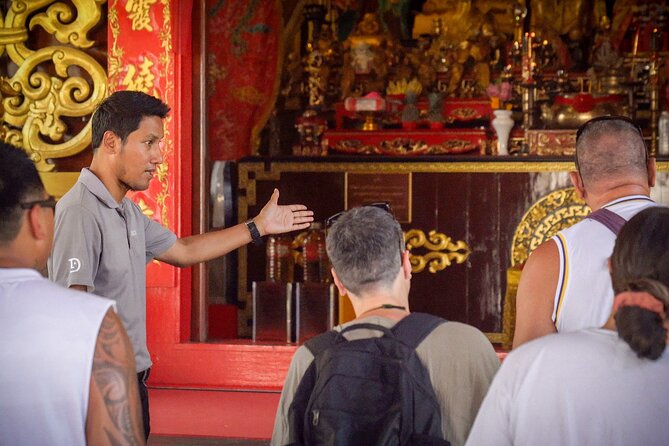 Phuket: Wat Chalong, Karon Viewpoint and old Town Guided Tour - Old Phuket Town: Sino-Portuguese streets, art galleries, and local snacks