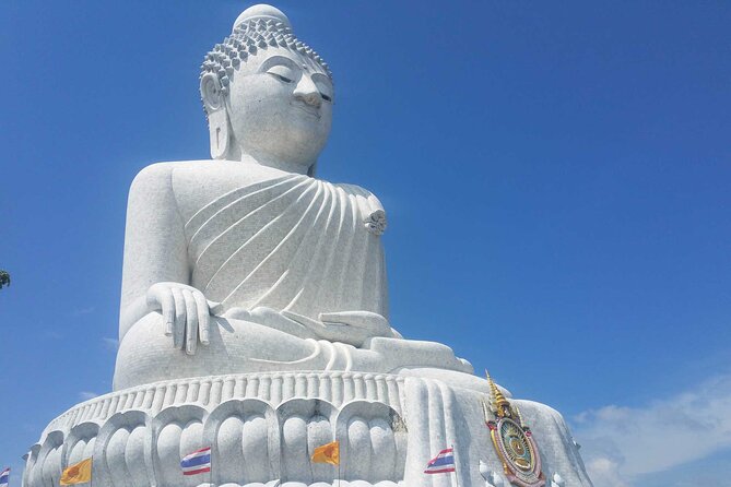 Phuket Weeked Market - Getting there comfortably from Khao Lak with a small group
