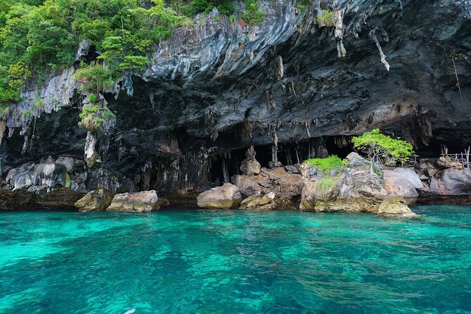 Phuket: Wow Andaman Snorkeling Trip to Phi Phi & Bamboo Islands - Camel Rock and Monkey Beach: how to watch without making it a zoo