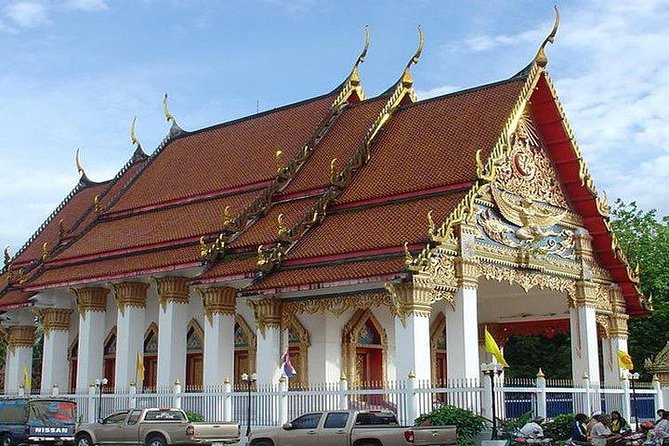 Premium Private Phuket key viewpoints & attractions with Local Guide - Phuket Town and extra viewpoint time: getting more than the basics