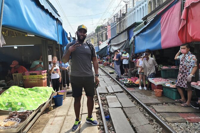 Private Amphawa & Maeklong Railway Market Day Tour with Fireflies - Getting From Bangkok to Mae Klong, Without Turning It Into a Stress Test