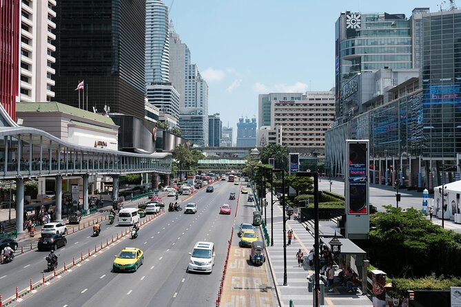 Private Bangkok Airport Transfer by Comfortable SUV - Small Logistics That Can Change Your Arrival Experience