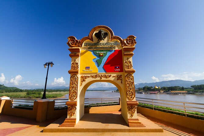Private Choui Fong and Golden Triangle Explorer from Chiang Rai - Mae Sai market: a lively finish with real local shopping energy