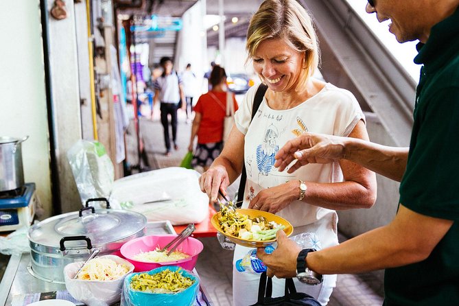 Private Culinary Kickstart Tour of Bangkok with a Local - Guide Flexibility: Tailoring Food, Handling Needs, and Getting Better Explanations