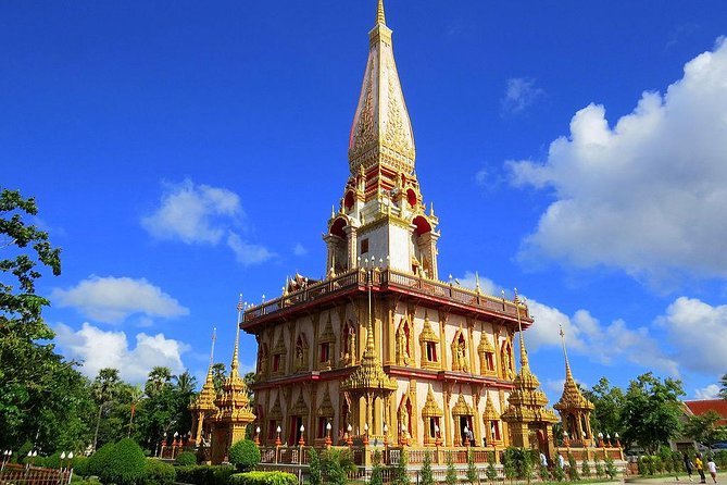 Private Customized Phuket Tour with Driver - Wat Chalong (Chaithararam Temple): calm, iconic, and often free at the gate