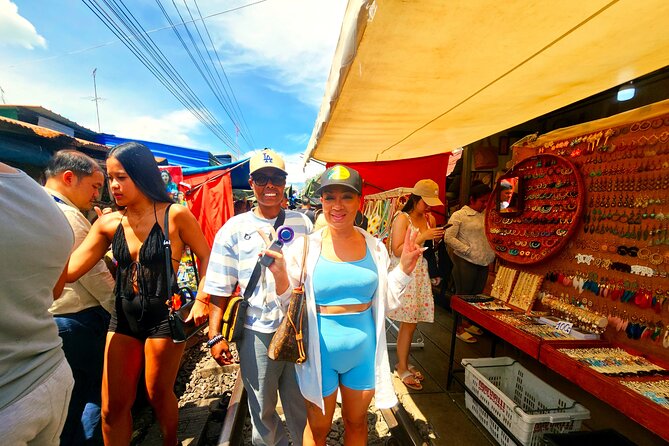 Private Floating Market, Train Market and After Rain Cafe Tour - Should you book this private market and café day?