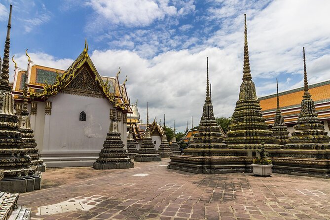 Private Half-Day Bangkok City Tour with The Grand Palace - Guides make or break the experience