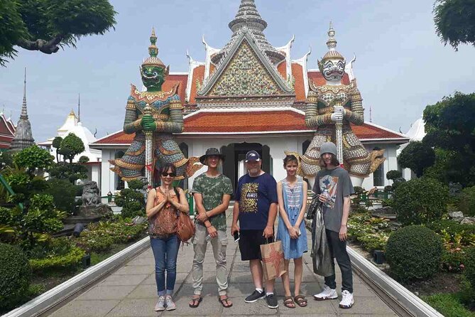 Private Half Day Tour in Bangkok with the Grand Palace - Amulet Market stop: souvenirs with a temple link