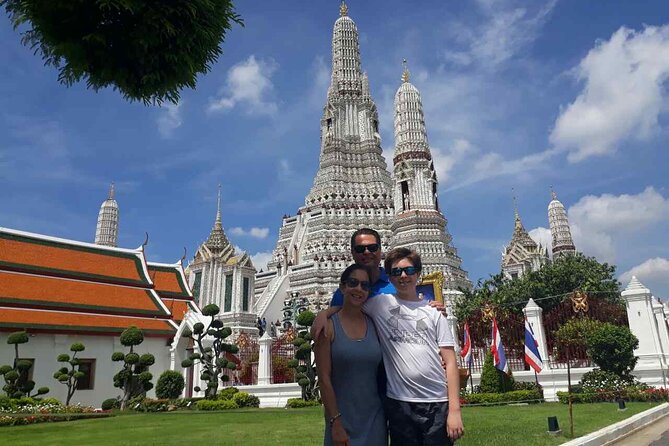 Private Half Day Tour in Bangkok with the Grand Palace - Wat Arun in about an hour: that riverside prang look