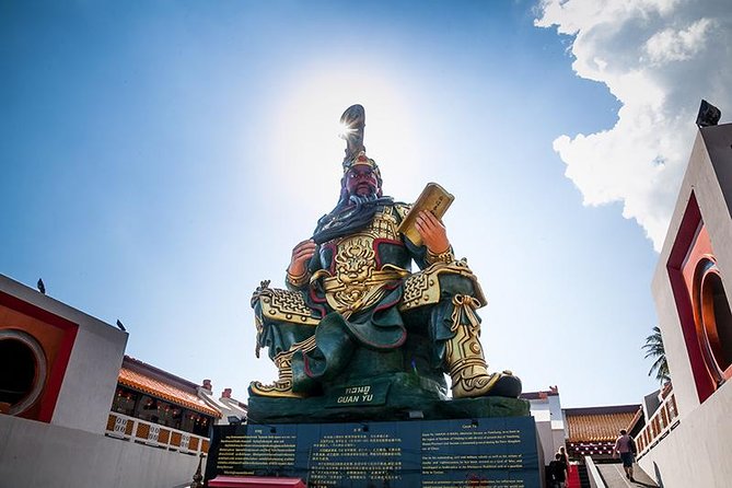 Private Ko Samui Island Tour with Air-Conditioned VIP Minivan - Wat Plai Laem: The Chinese-Style Guanyin Ending