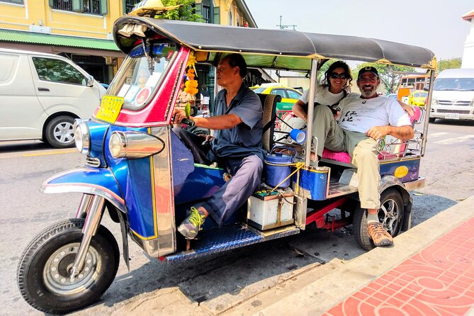 Private Mysterious Bangkok & Grand Palace, Tuk Tuk, Boat & Lunch - Khlong Bang Luang Artist House: canal-side neighborhood and traditional art