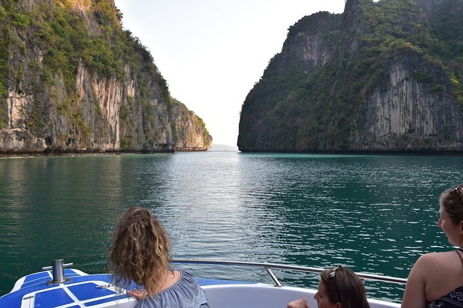 Private Phi Phi Island Speed Boat Tour from Krabi - Hotel Pickup and Pier Briefing, How the Morning Really Plays Out