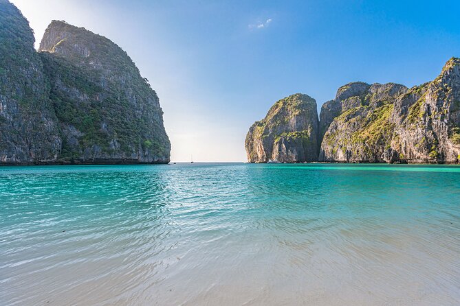 Private Phi Phi Islands & Bamboo Full Day Tour with snorkeling - Ko Phi Phi Don Lunch and Island Time: Food and Narrow Streets