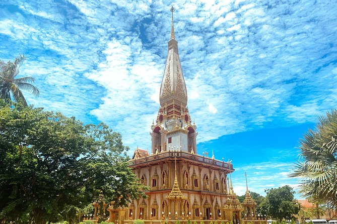 Private Phuket City Tour - Khao Rang Hill View Point and Banzaan Fresh Market for the local flavor