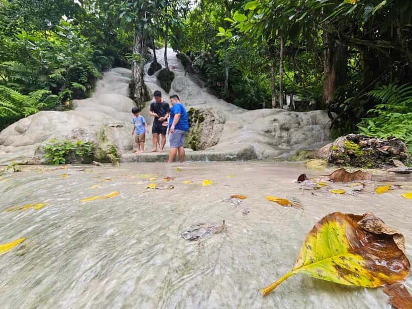 Private : Sticky Waterfall & Secret Temple & Karen Village. - Lunch in Chiang Mai, what value looks like when it’s local