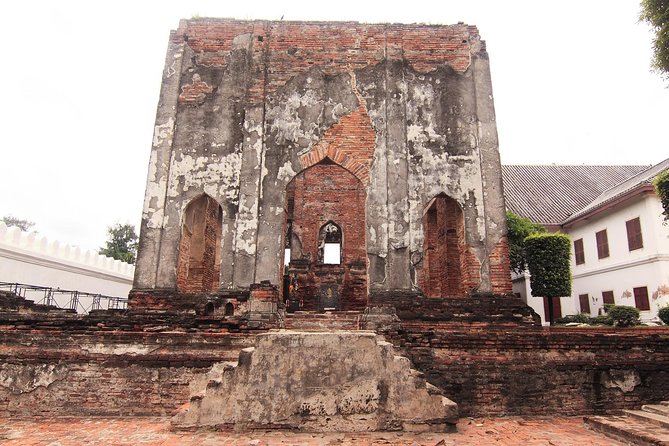 Private Tour: Full Day Ancient City of Ayutthaya and Lopburi - Royal temple stop: Wat Phra Sri Sanphet and the palace connection