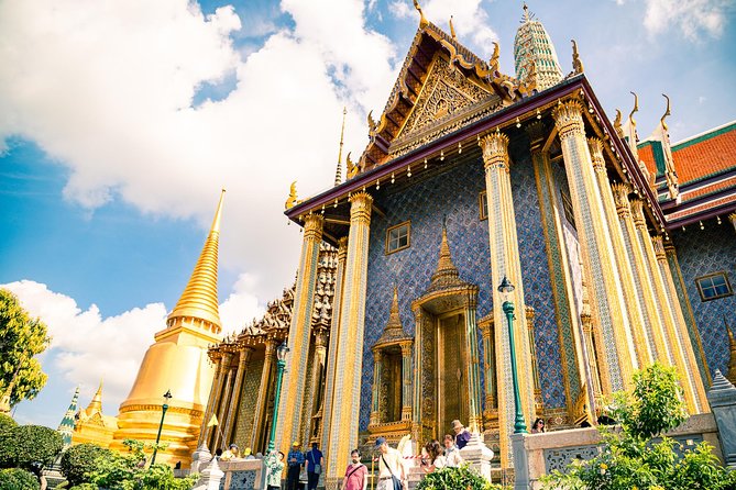 Private Tour: Half-day Grand Palace and Wat Arun by Boat - Thonburi Canal by longtail boat, the daily Bangkok view from water