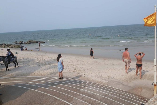 Private Tour: Hua Hin Day Tour from Bangkok - Lunch and pacing, how the day stays enjoyable