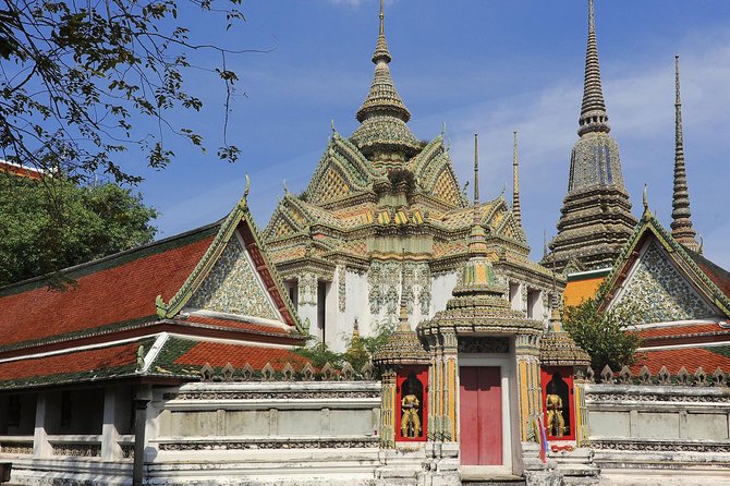 Private Tour of Bangkok's Temples Including Reclining Buddha (Wat Pho) - Wat Pho (Wat Phra Chetuphon): the Reclining Buddha and Thai massage roots