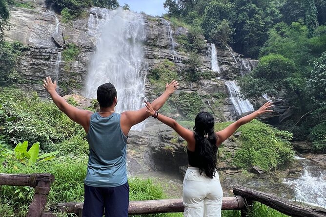Private Tour to Doi Inthanon including Twins Pagodas and Hiking - Ban Mae Klang Luang: Rice Terraces and Karen Hill-Tribe Life