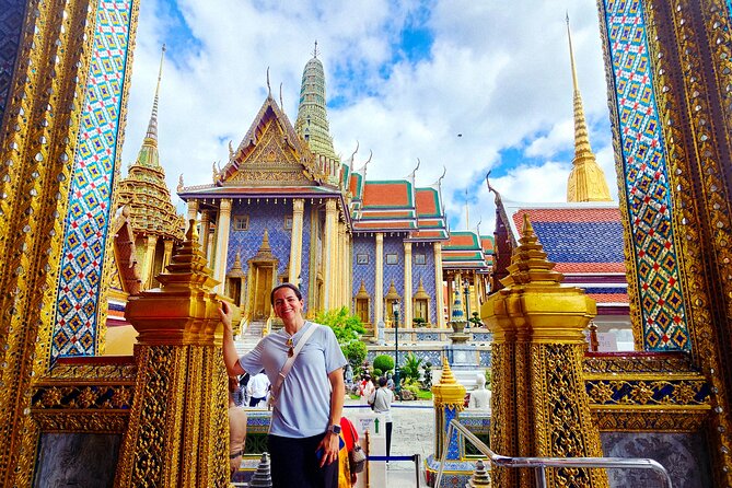Private Tour to Grand Palace of Bangkok, Pho and Arun Temple - Grand Palace: where Bangkok’s royal era is built into the walls