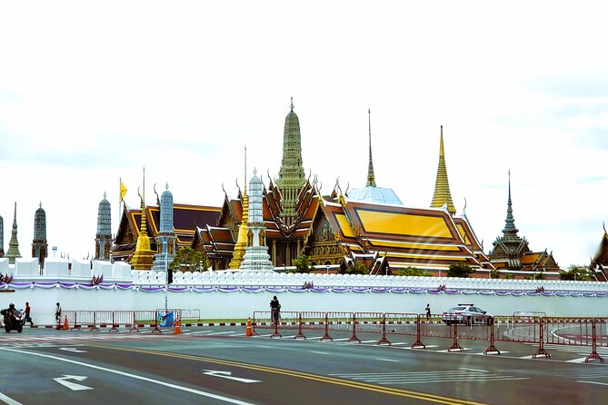 Private Tour to Grand Palace, Pho Temple and Arun Temple - Stop 3: Wat Pho, the Reclining Buddha and Thailand’s massage school